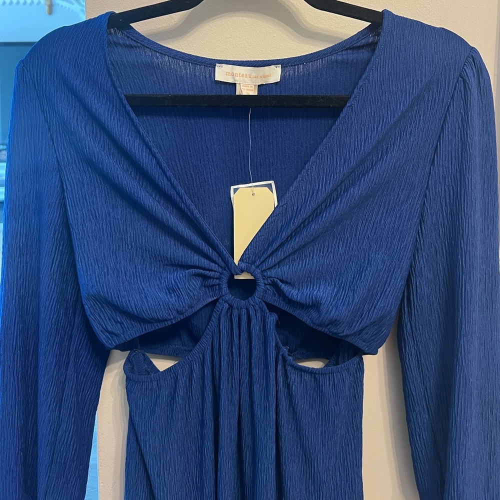 Summer dress with cutouts